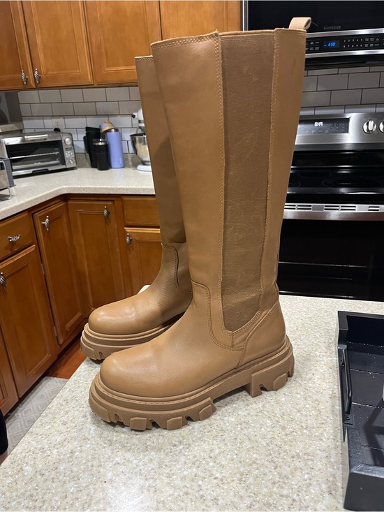 Steve Madden Shoes - Steve Madden Wayden Tall Leather Chelsea Lug Boots Tan Women’s Size 7